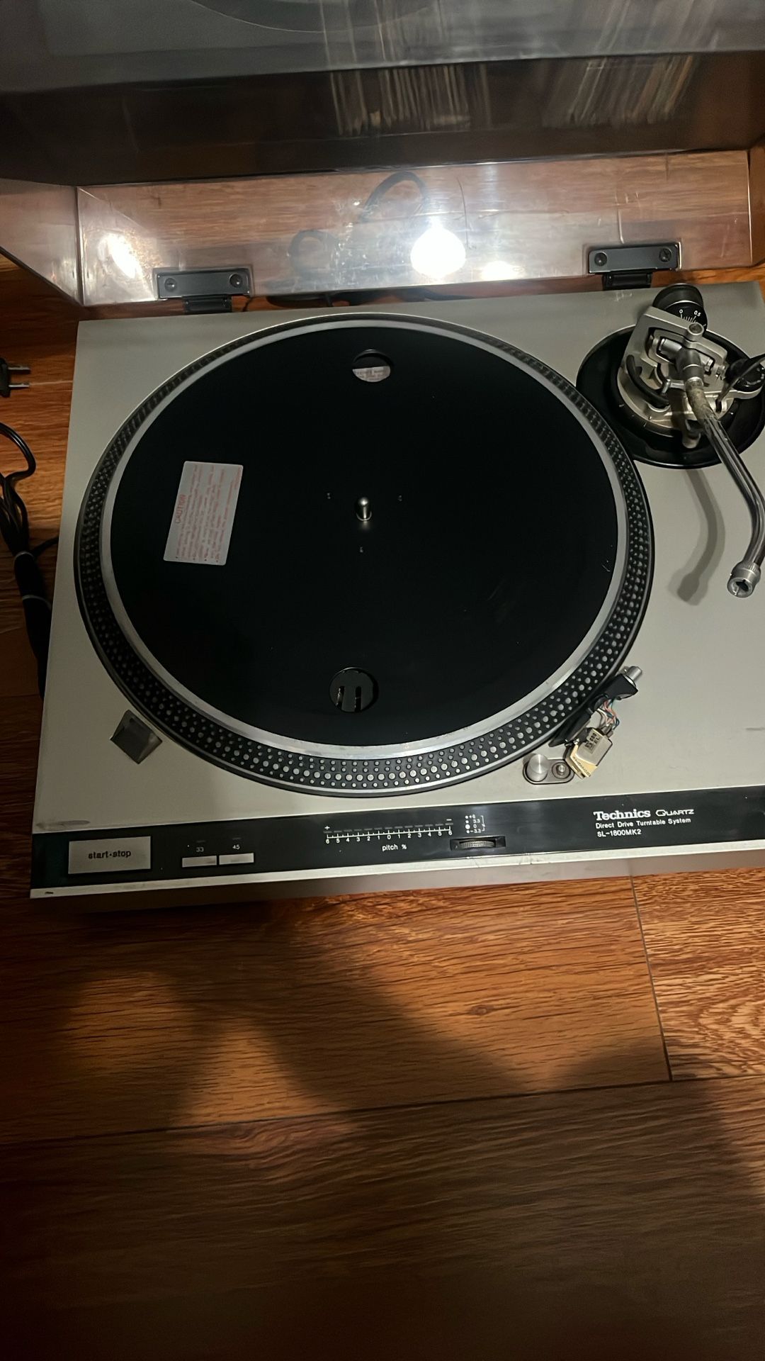 Technics Quartz SL- 1800 MK2 Turntable FOR PARTS