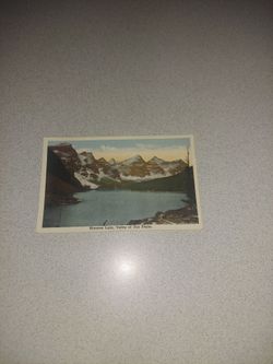 EXTREMELY RARE VINTAGE 1930'S TO 1950'S  MORAINE LAKE, VALLEY OF TEN PEAKS UNUSED POSTCARD
