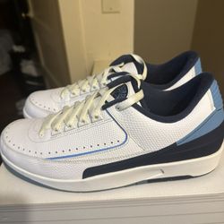 Men’s Jordan 2 Low. Size: 10. Dark Blue/ Light Blue