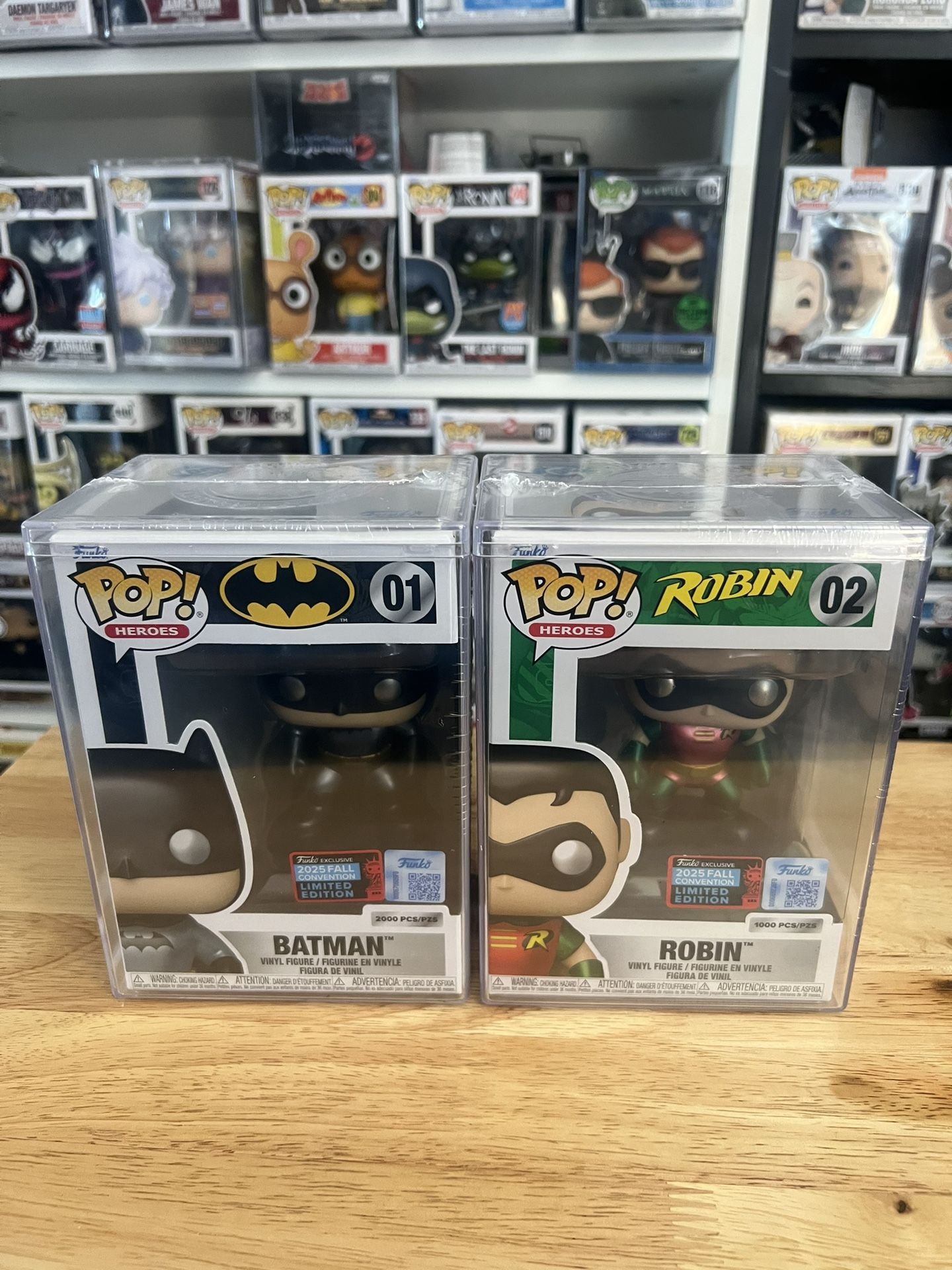 SOLD OUT NEW IN HAND LE 1K & 2K PCS METALLIC Batman Robin Funko Pops #01 #02 DC