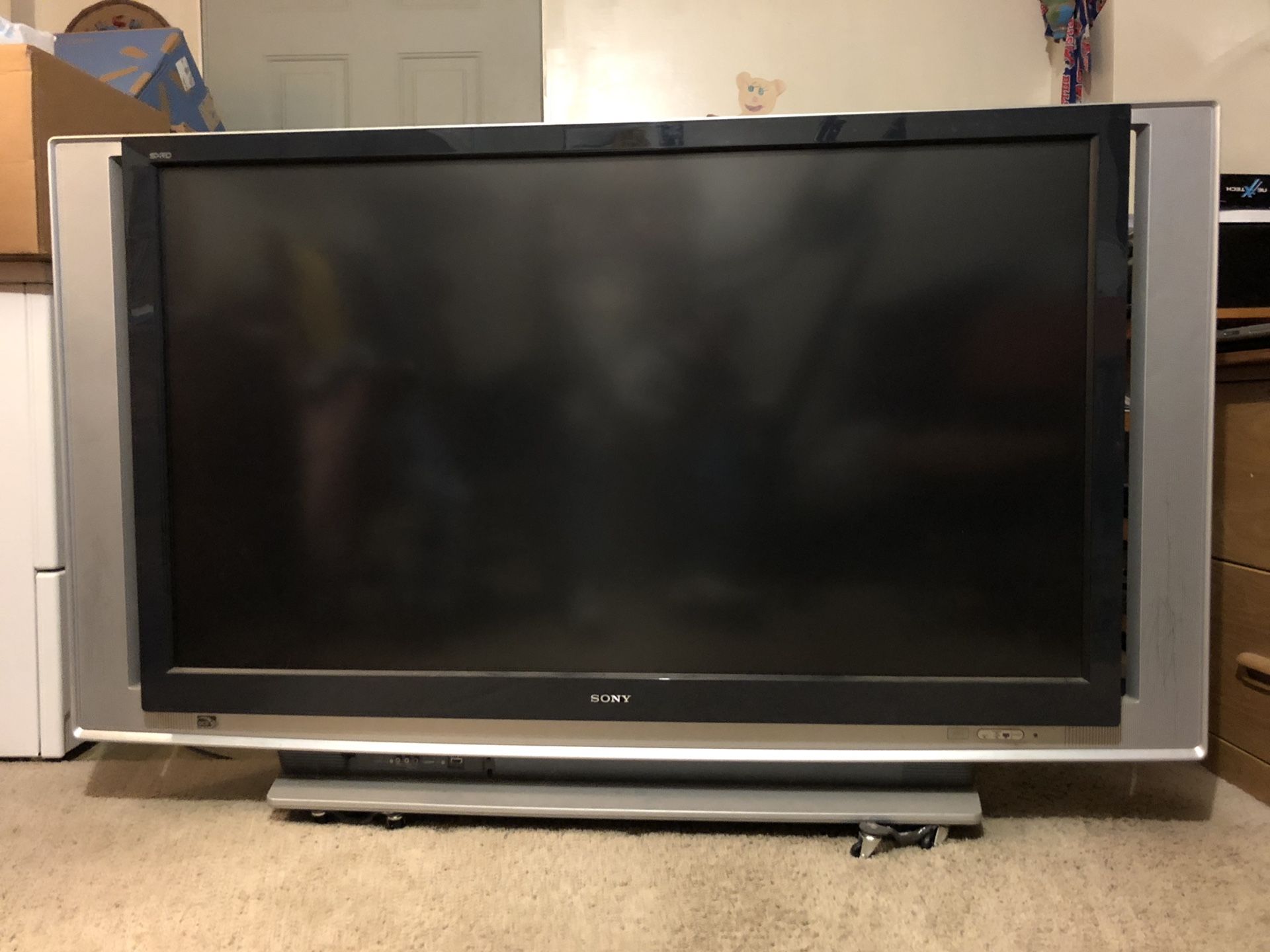 Sony 60” KDS-R60XBR2 Projection 1080p Television