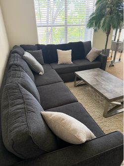 Sectional couch