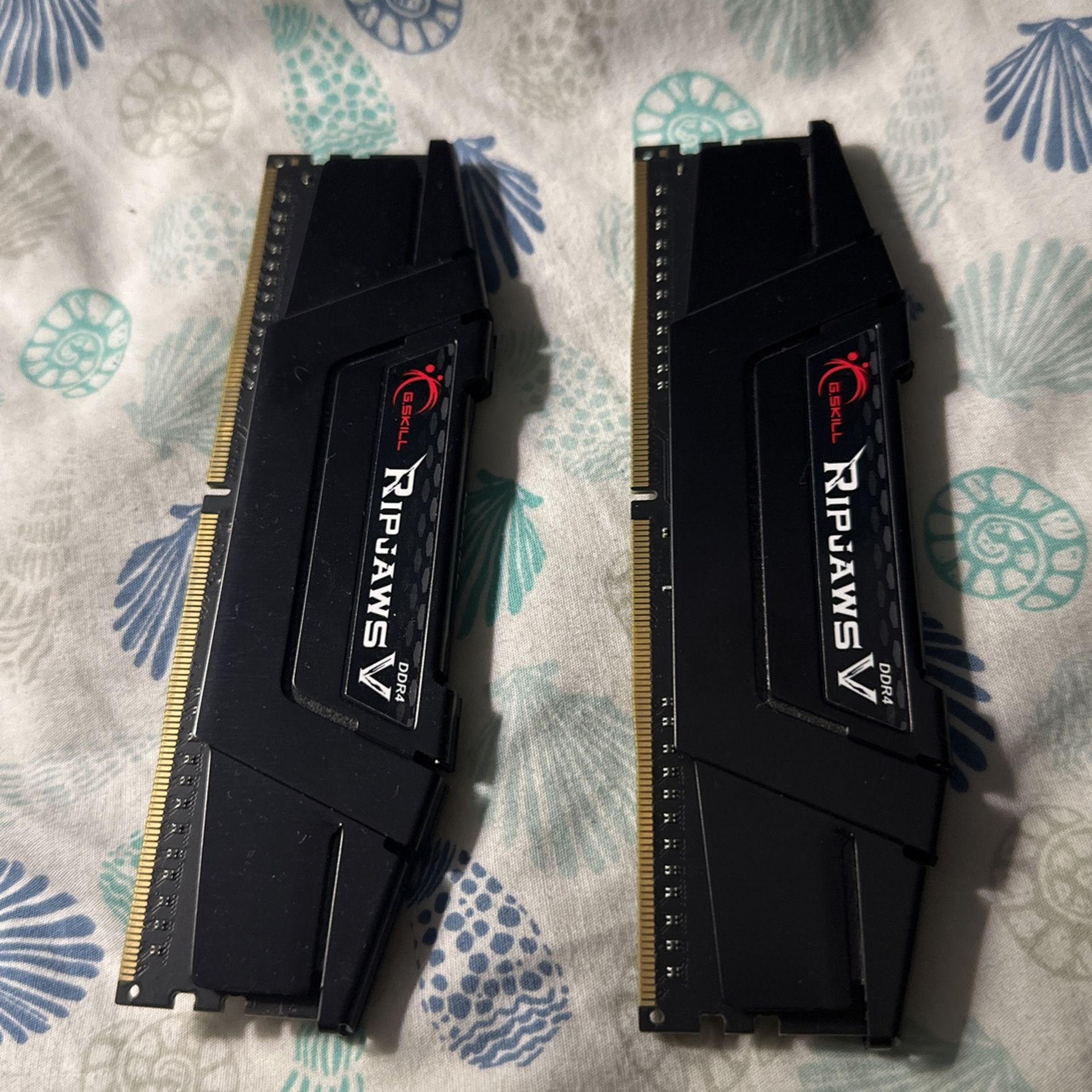 G. skill Ripjaws ddr4 16 Gb Ram 3600 Hz