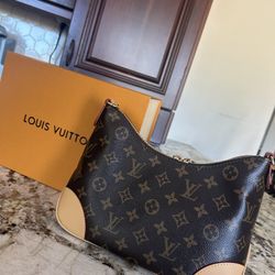 Authentic Louis Vuitton Boulogne PM Purse