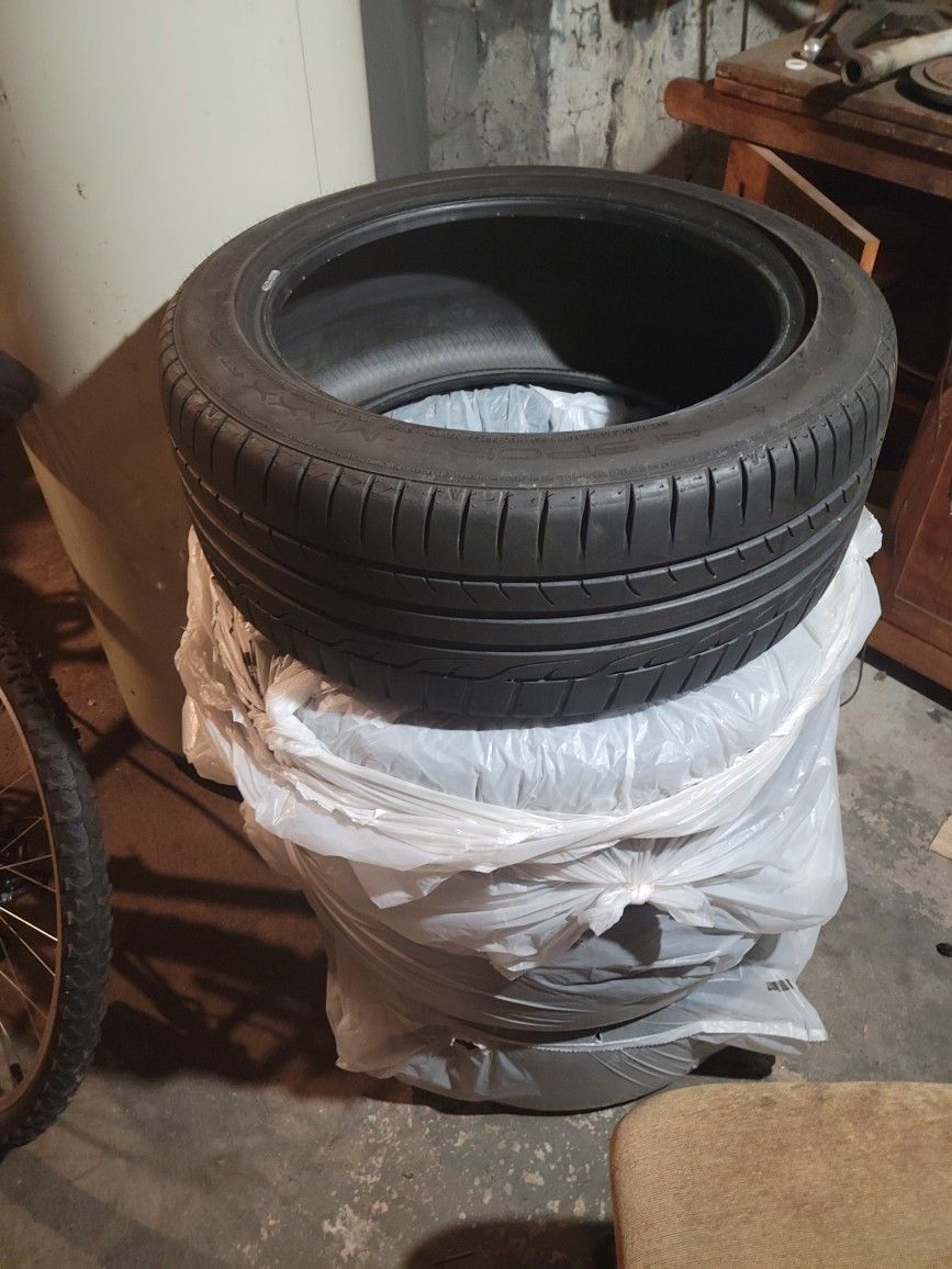 4 Used Tires - Dunlop - 235/45R17 - 9k Miles Driven