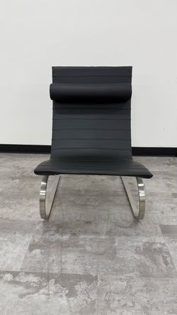 Poul Kjaerholm PK20 Chair - Black Leather