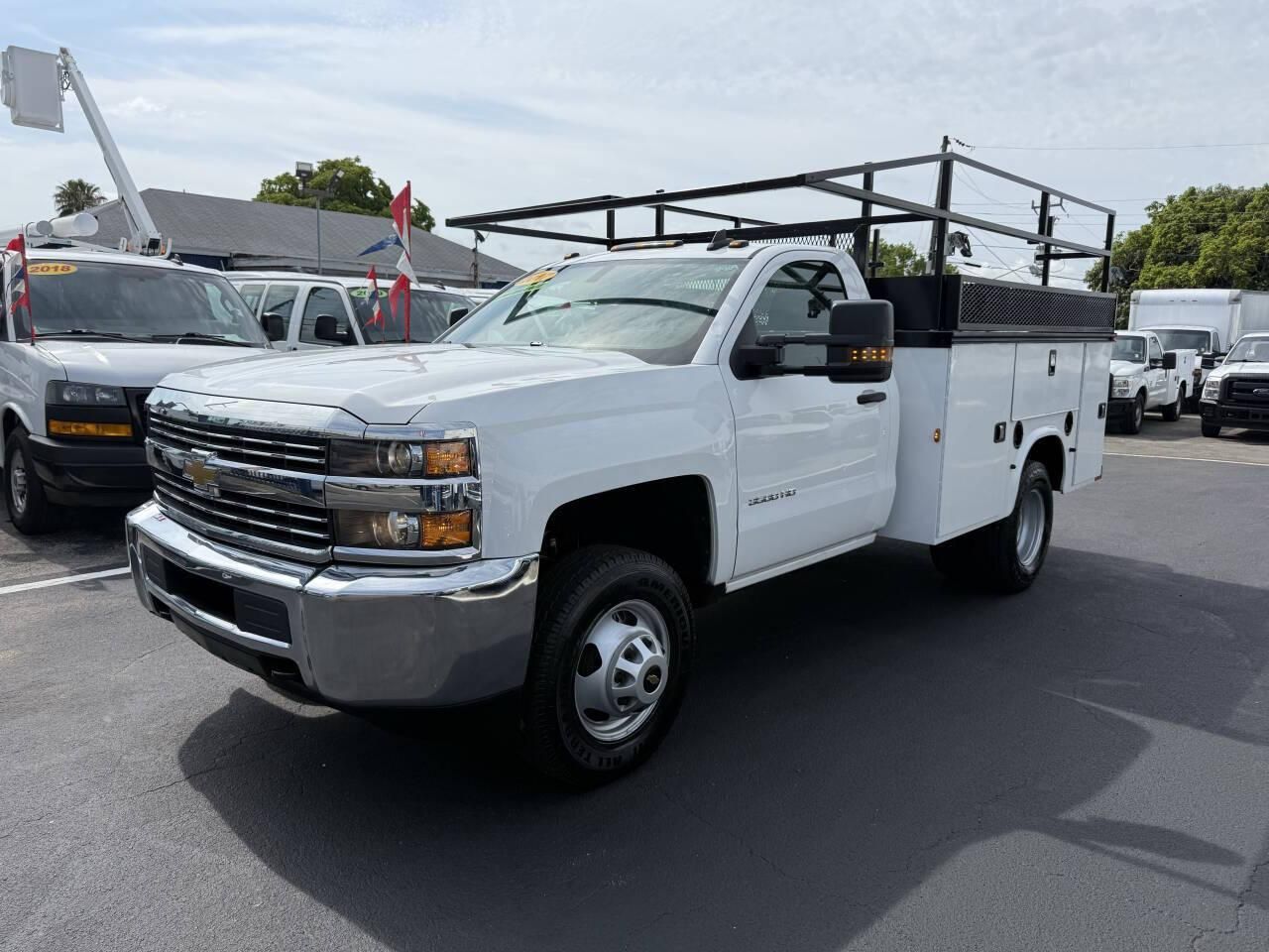 2017 Chevrolet Silverado 3500HD Chassis