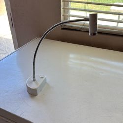 Delish Uv Lamp