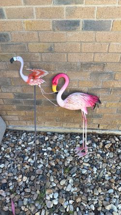 Metal Flamingo Garden Stake Decorations Set of 2