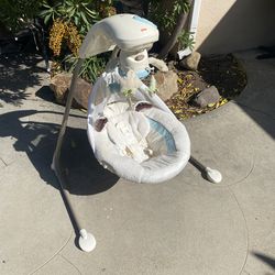 Good Condition Fisher Price Infant Rocker