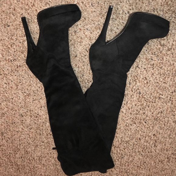 🆕 Kardashian Kollection™️. (thigh high) BOOTS