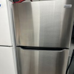 2023 Frigidaire Stainless Steel Refrigerator