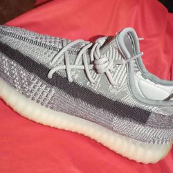 Like New Adidas Yeezy Zyon's
