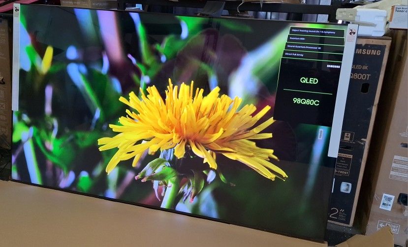 SAMSUNG 98"INCH QLED 4K Q80C