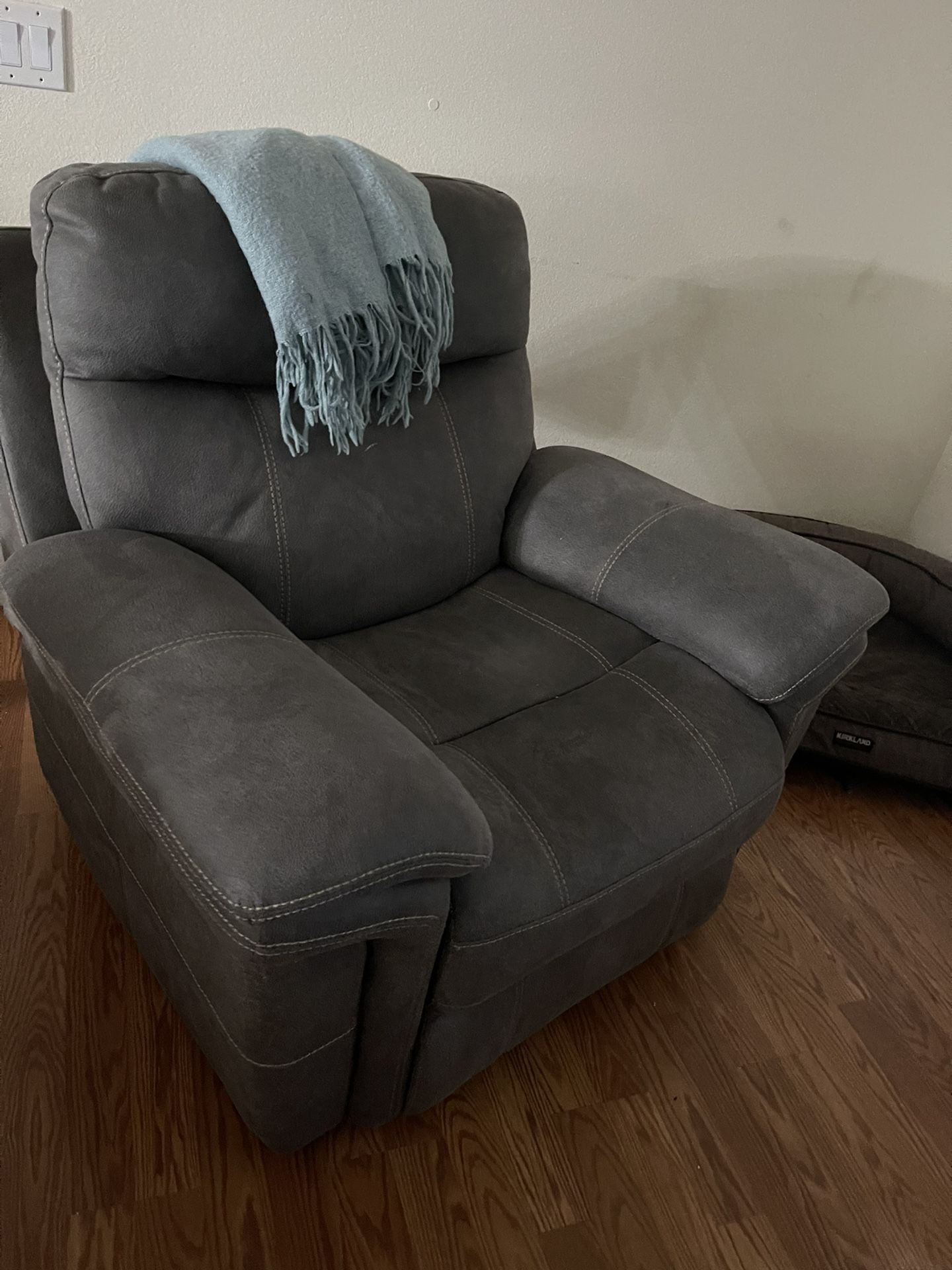 Single Electric Reclinable Chair Soft Material