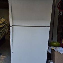 Hotpoint Refrigerator 