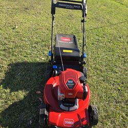 Toro 22" Self-propelled Lawn Mower 