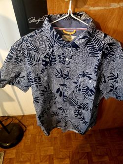 Floral design Medium size short sleeve dress shirt