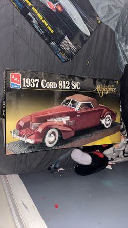 1937 cord 812 vintage car 