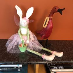 Seasonal Easter Decorations 
