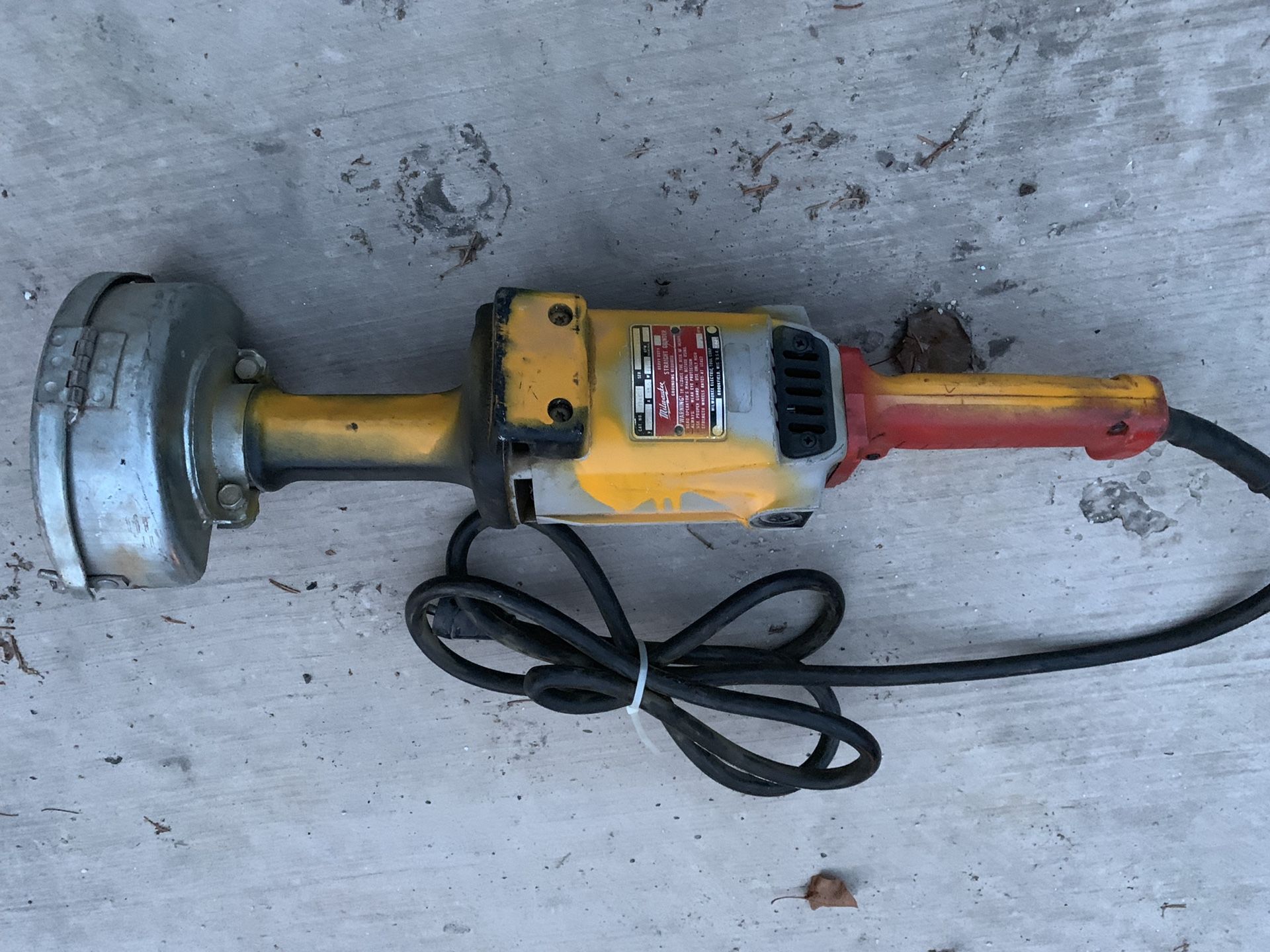 Milwaukee 5243 heavy duty straight grinder with guard