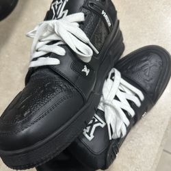 Louis Vuitton Sneakers 