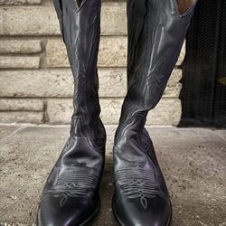 Woman’s Larry Mahan Cowgirl Boots $40