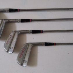 ANTIQUE GOLF CLUB SET WALTER HAGEN JR 3,5,7&9 IRONS WH  ⛳🏌️‍♂️🏌️‍♀️