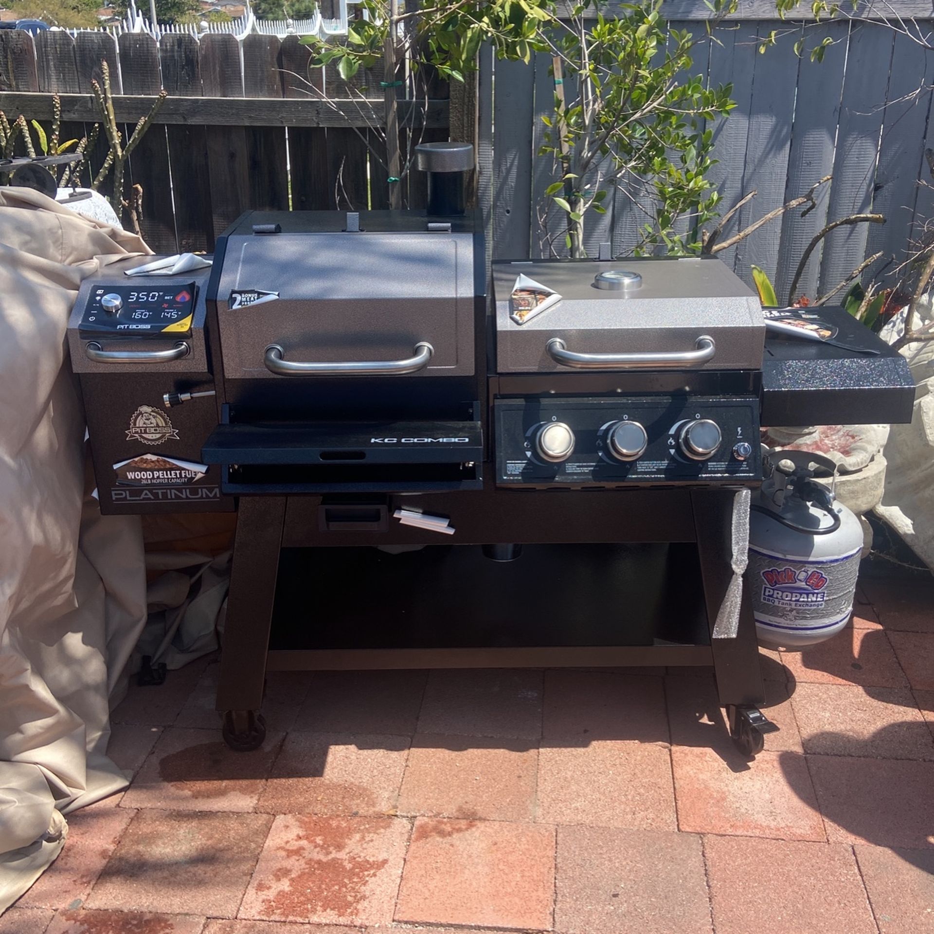 KC Combo Pit boss Platinum Gas And Wood Pellet Grill