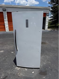 Frigidaire - 33 in. Wide 20 Cu. Ft Garage Ready Single-Door Refrigerator - White