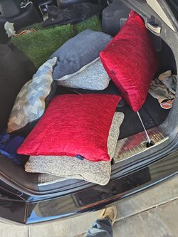 7 Pillows