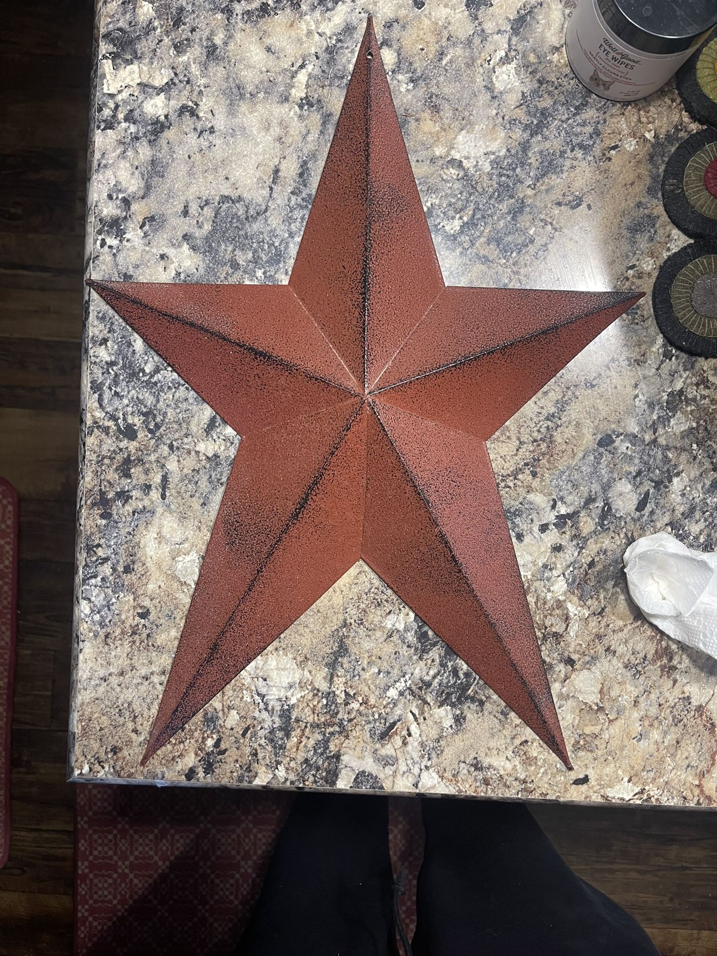 Red Metal Star plaque