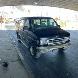 2002 Ford Econoline