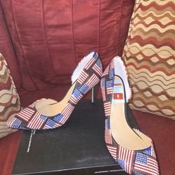 Womans Pumps/Red, White And Blue
