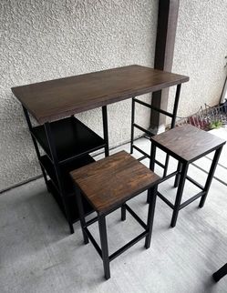 Bar Table Set With 2 Bar Chair