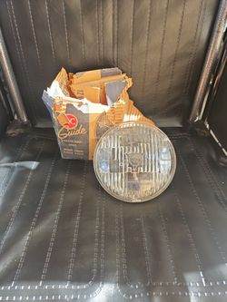 NOS AC Guide Headlight T3