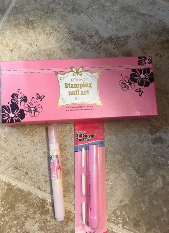 Nail stamping art kit