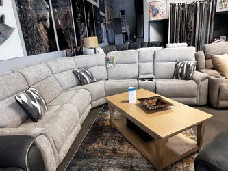 Stunning reclining sectional! 🏠🚨 Easy Financing!
