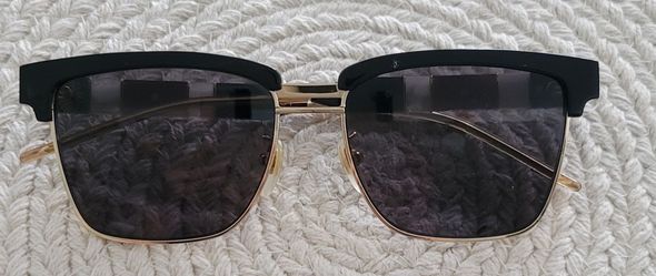 Sunglasses GUCCI