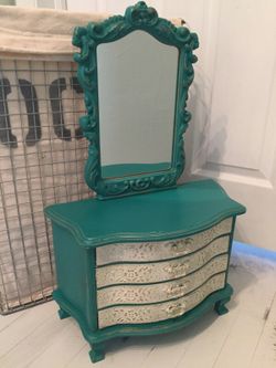jewelry box