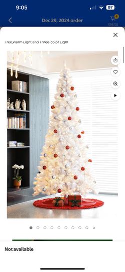 Christmas Tree 🌲 Beautiful White w/lights!!