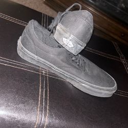 Shoe