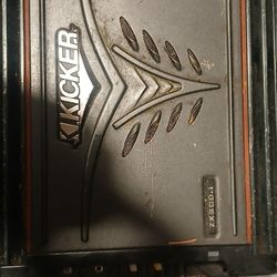 Kicker Amp Used