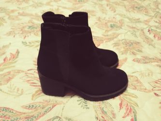 Black Swede Boots