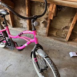 Hello Kitty Girls Bike
