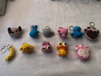 MINI CROCHET AMIGURUMI KEYCHAINS