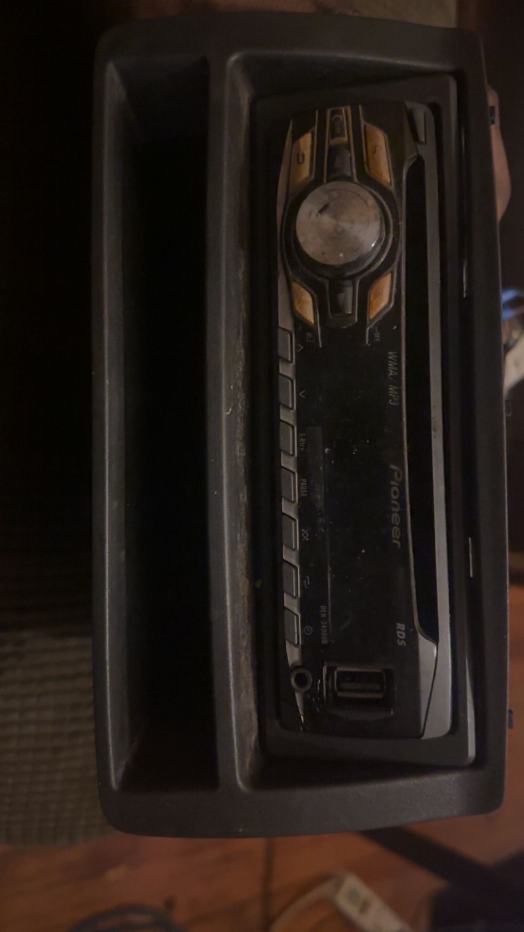 Pioneer Radio