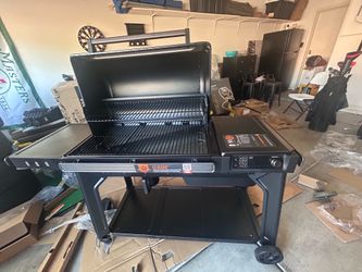 Traeger woodridge pro