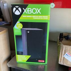 Xbox Mini Fridge 
