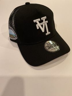 New Era La Dodgers 9forty Trucker hat upside logo Snap Back $25